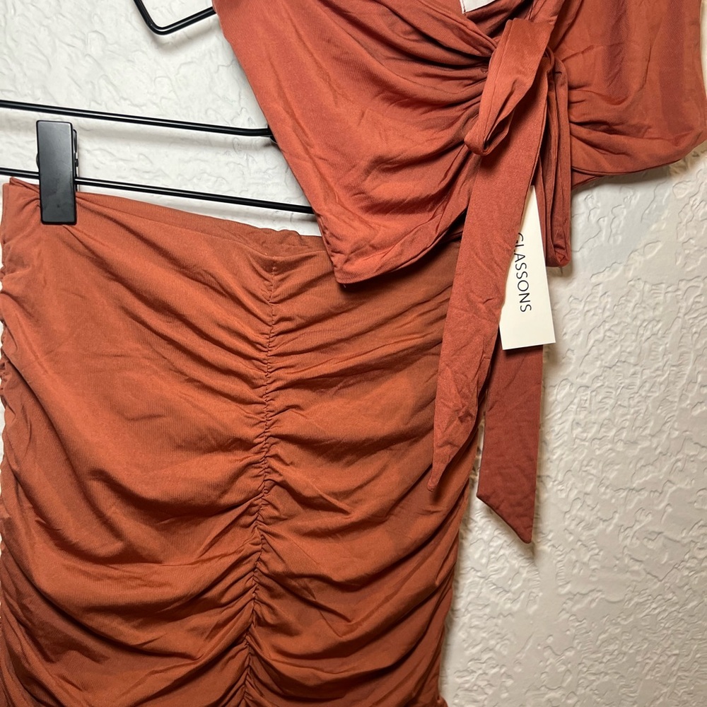Glassons Rust Skirt Set - Picture 2 of 3